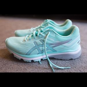 Asics GT-1000 7 Womens Running Shoe